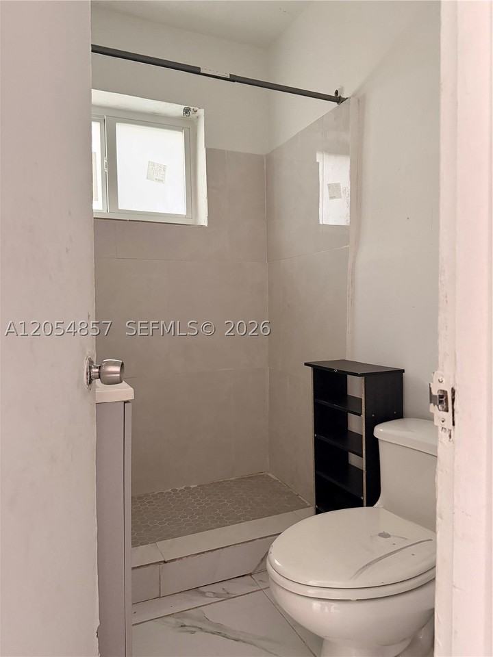2123 Nw 93rd St #2123 - Photo 3 of 15
