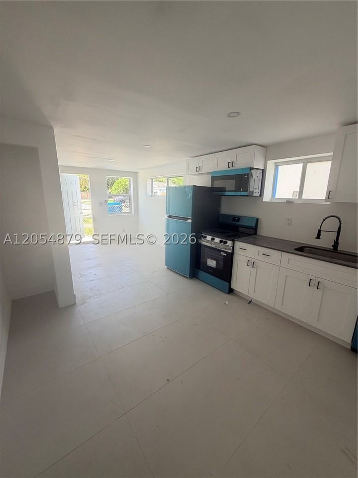 43 Williams Rd #3 - Photo 2 of 9