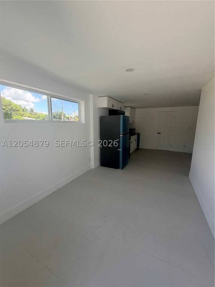 43 Williams Rd #3 - Photo 7 of 9