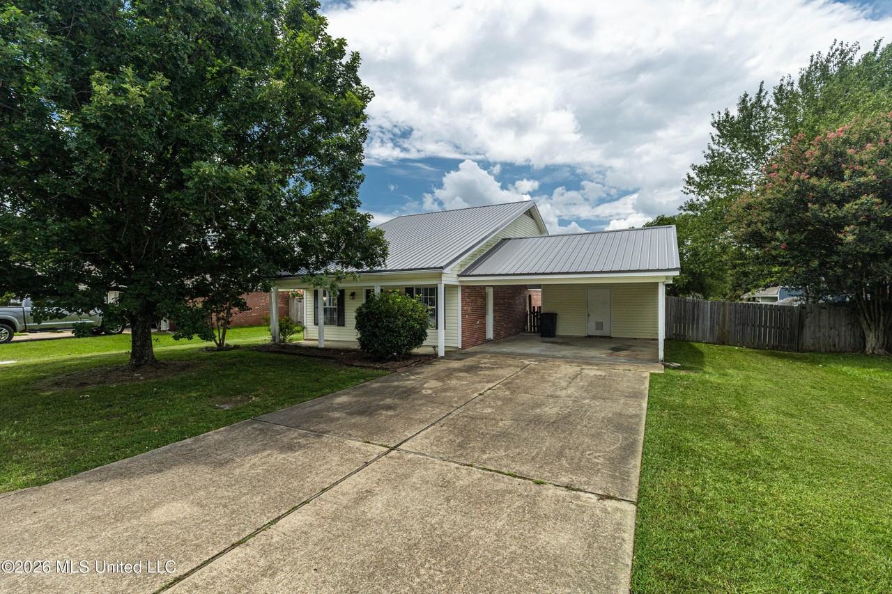 225 Mclaurin Dr - Photo 5 of 35