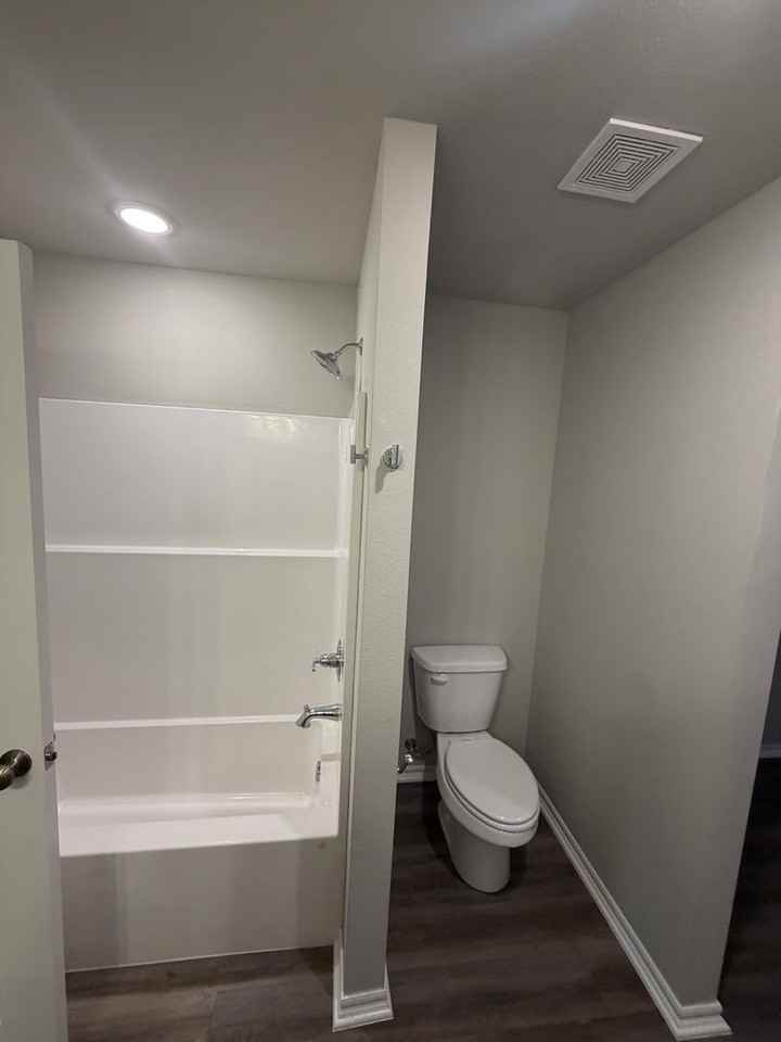 208 S Edith St #A - Photo 3 of 17