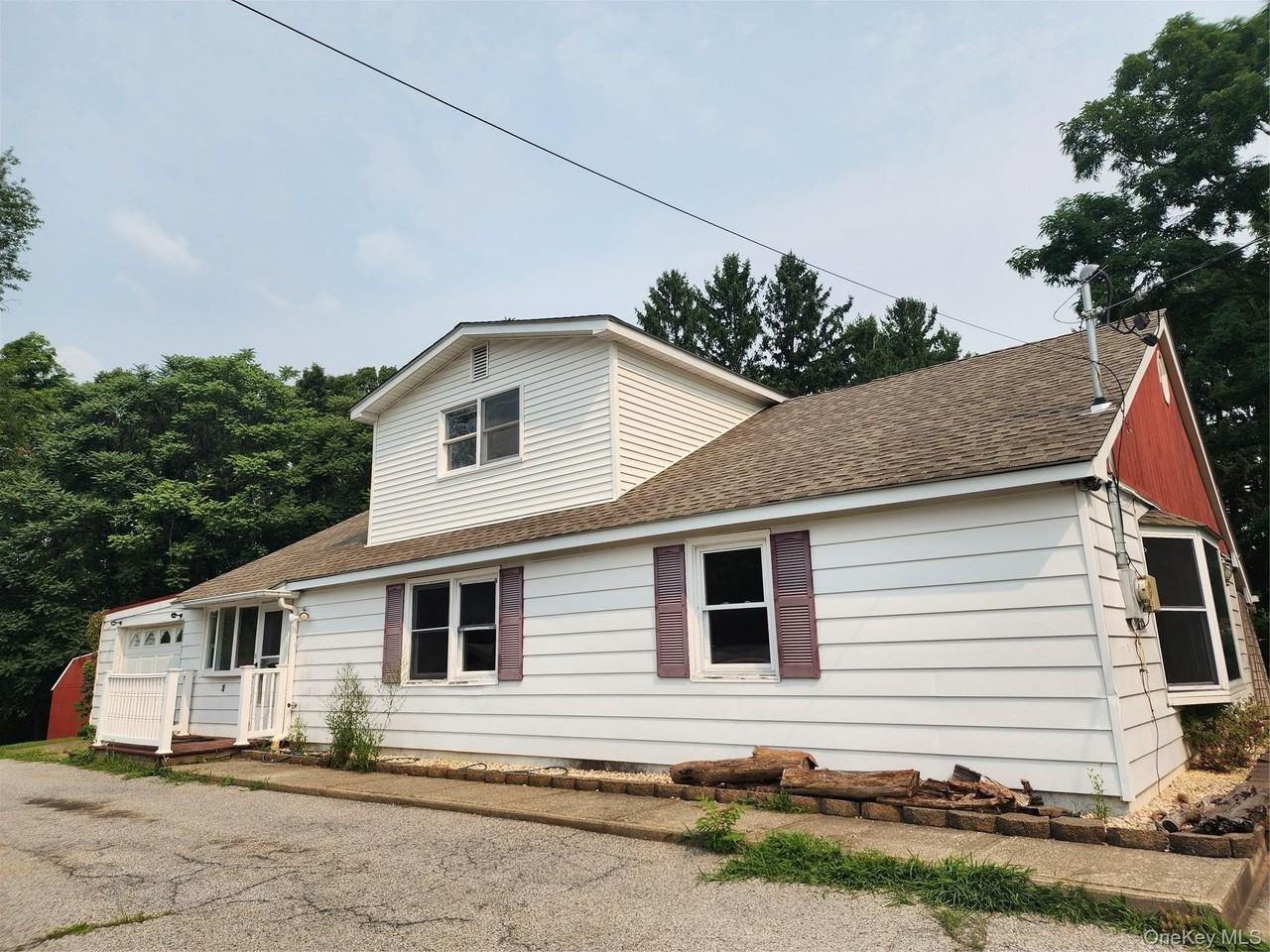 32 Osborne Hill Rd - Photo 2 of 17