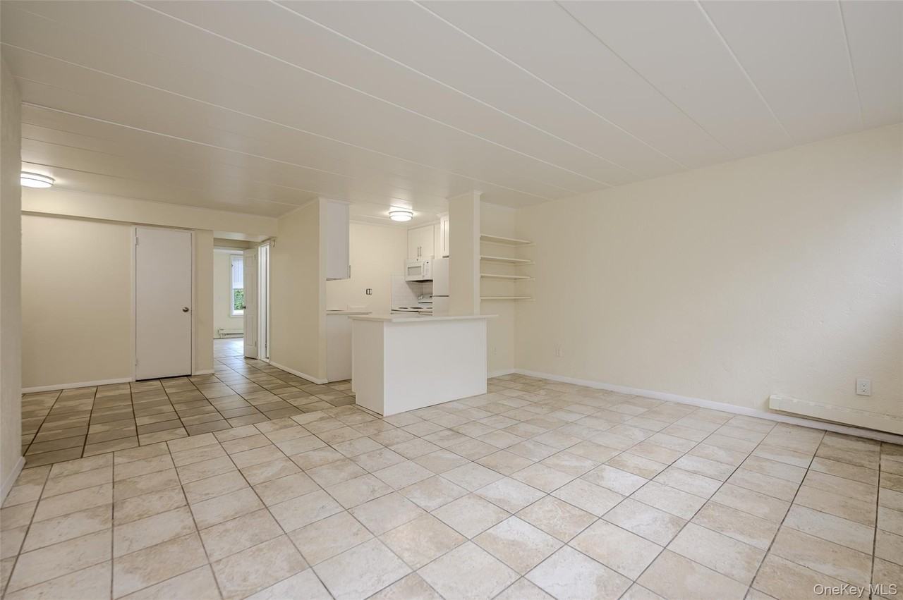 3 Duryea Pl #1D - Photo 3 of 14