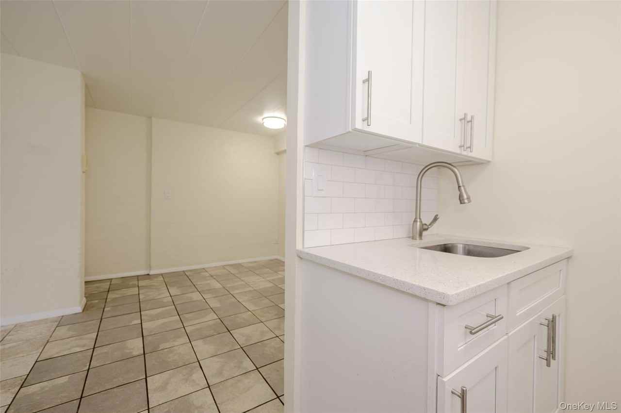 3 Duryea Pl #1D - Photo 7 of 14