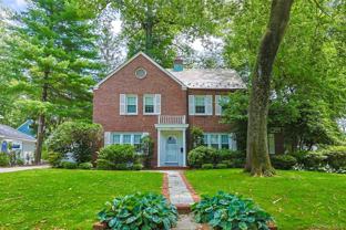 280 Park Ave - Photo 1 of 1