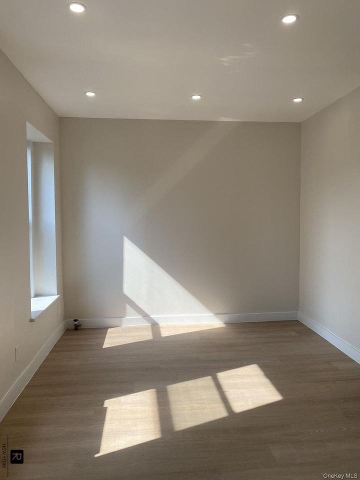 76 4th Ave #2 - Photo 3 of 17