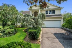featured image of 10 Osborne Ln
