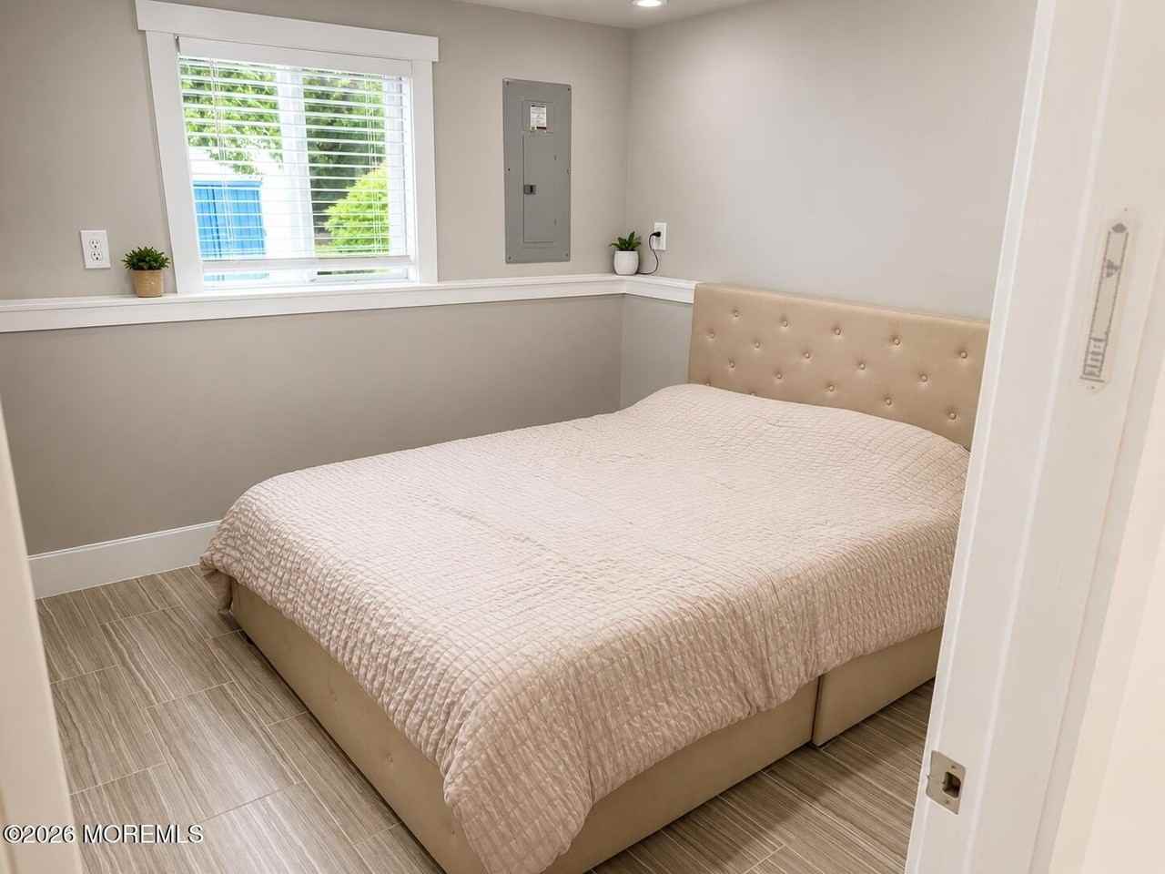 53 Arlene Dr - Photo 4 of 41