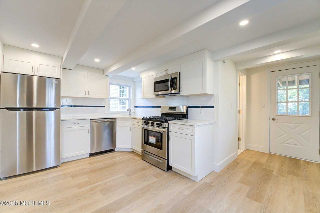 54 Main St #1 - Photo 4 of 21