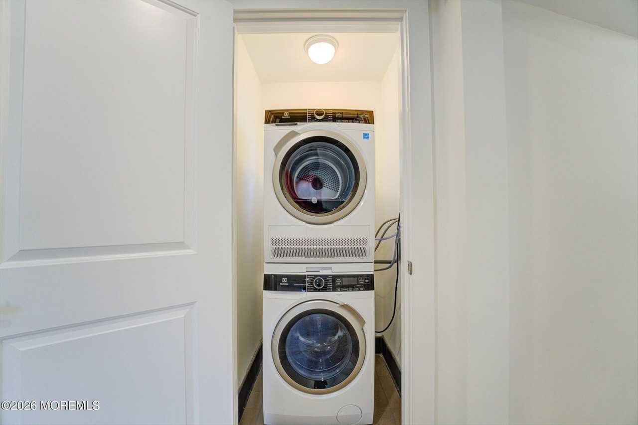 54 Main St #1 - Photo 7 of 21