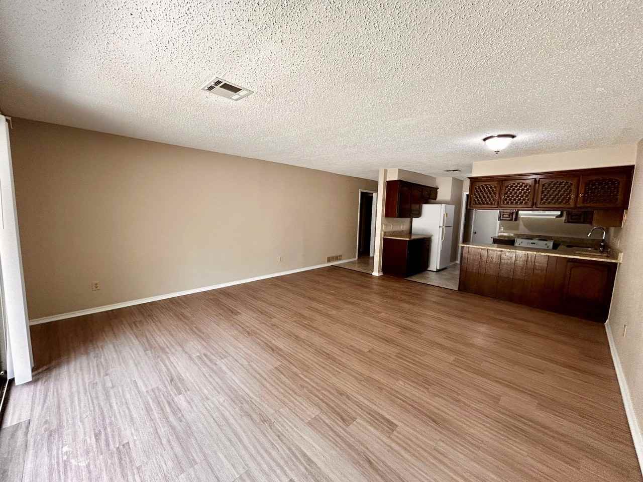 521 Wild Wind Rd #1 - Photo 4 of 12