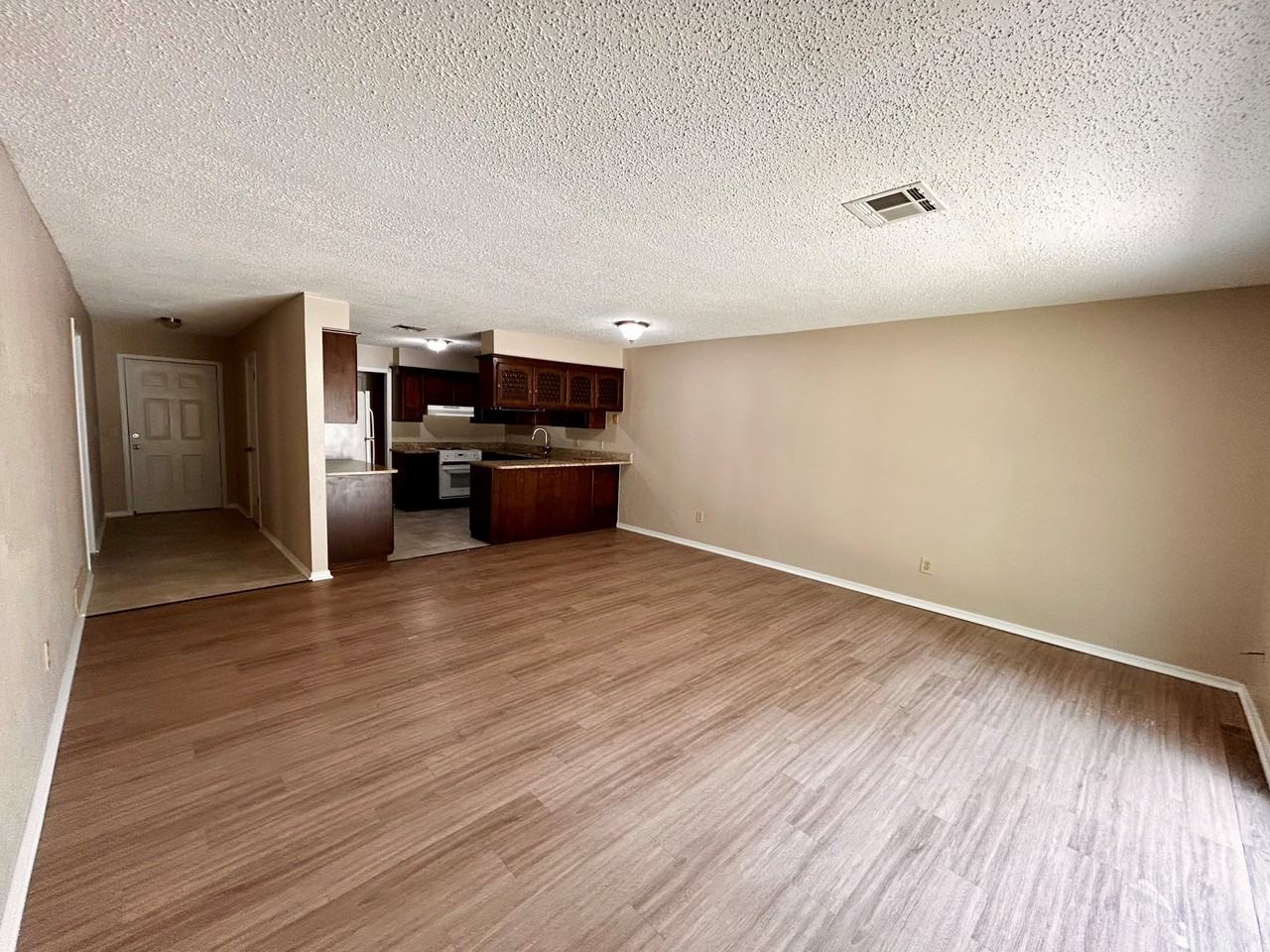 521 Wild Wind Rd #1 - Photo 5 of 12