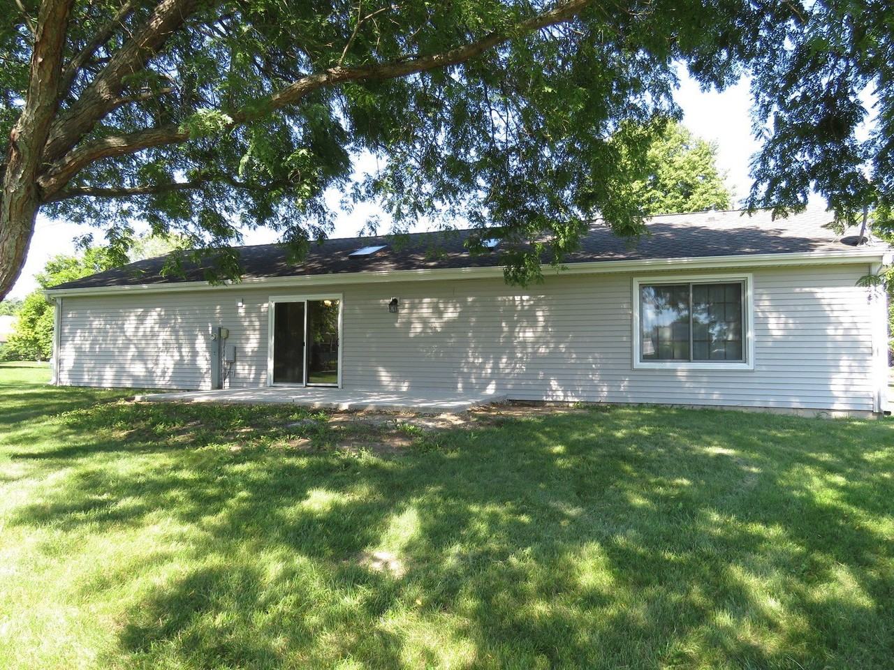 3451 Waterford Way - Photo 3 of 14