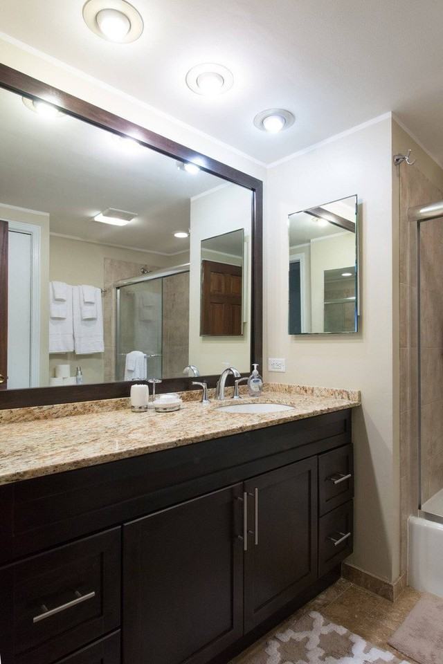 163 W Division St #208 - Photo 7 of 9