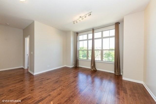 323 Aspen Pointe Rd #323 - Photo 3 of 12