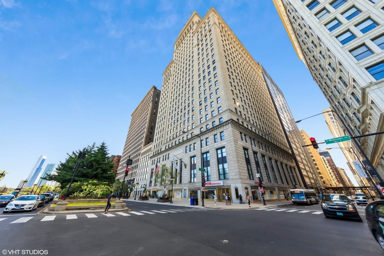 310 S Michigan Ave #202