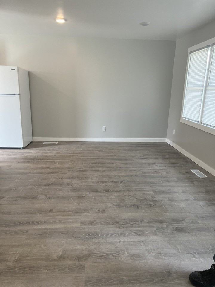 2016 Capri Ave - Photo 4 of 19