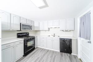 featured image of 2316 4th Ave #1