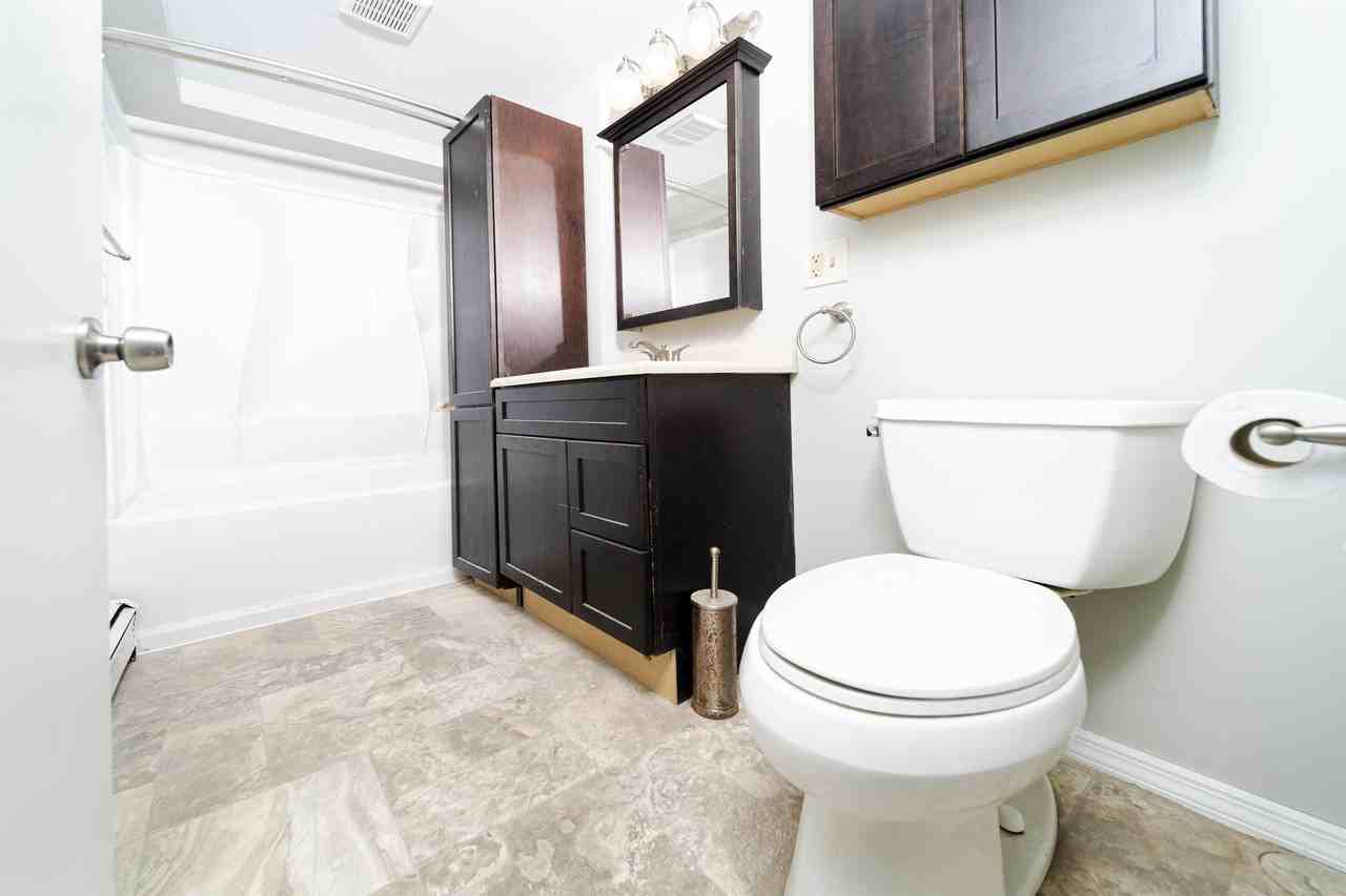 2316 4th Ave #1 - Photo 4 of 32