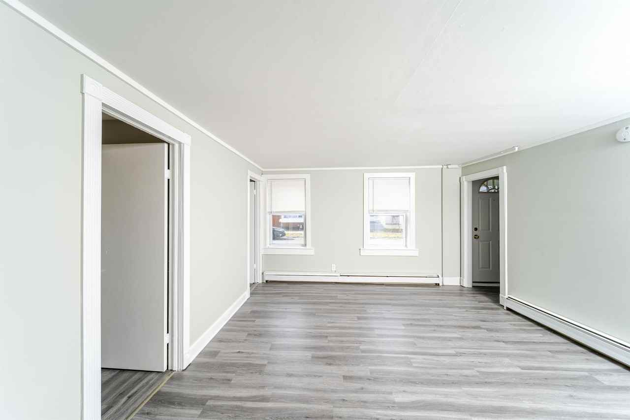 2316 4th Ave #1 - Photo 7 of 32