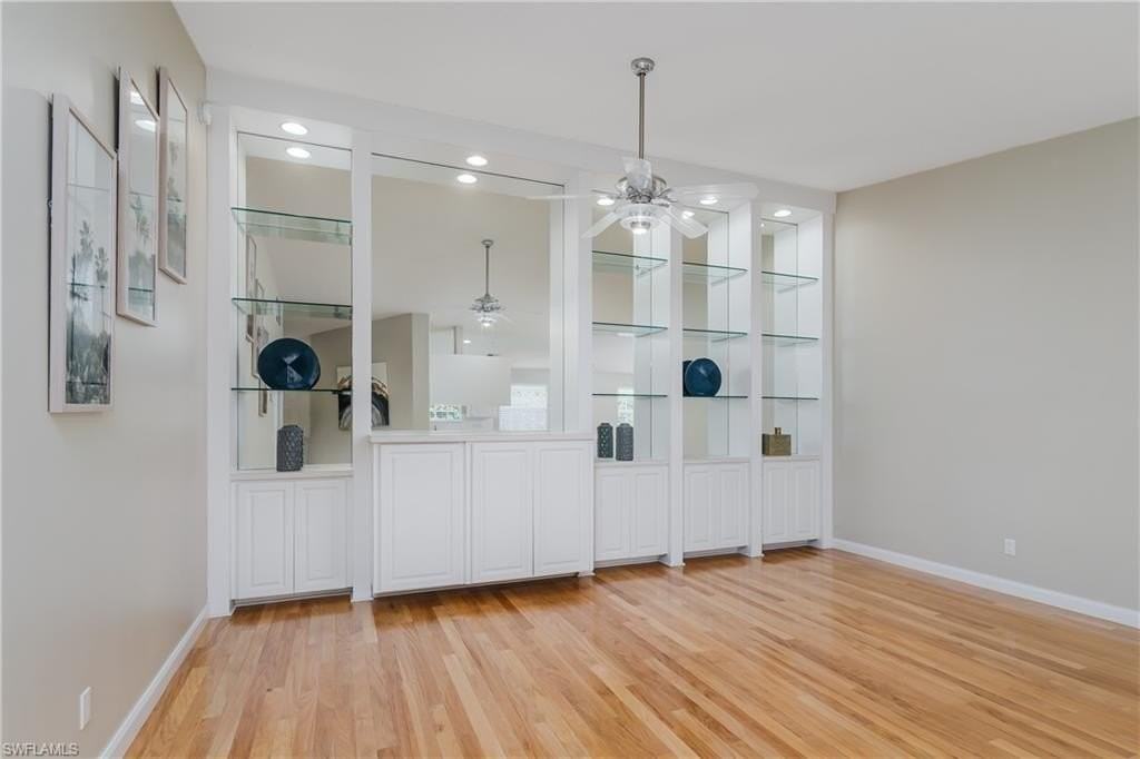 4949 Kingston Way - Photo 3 of 50