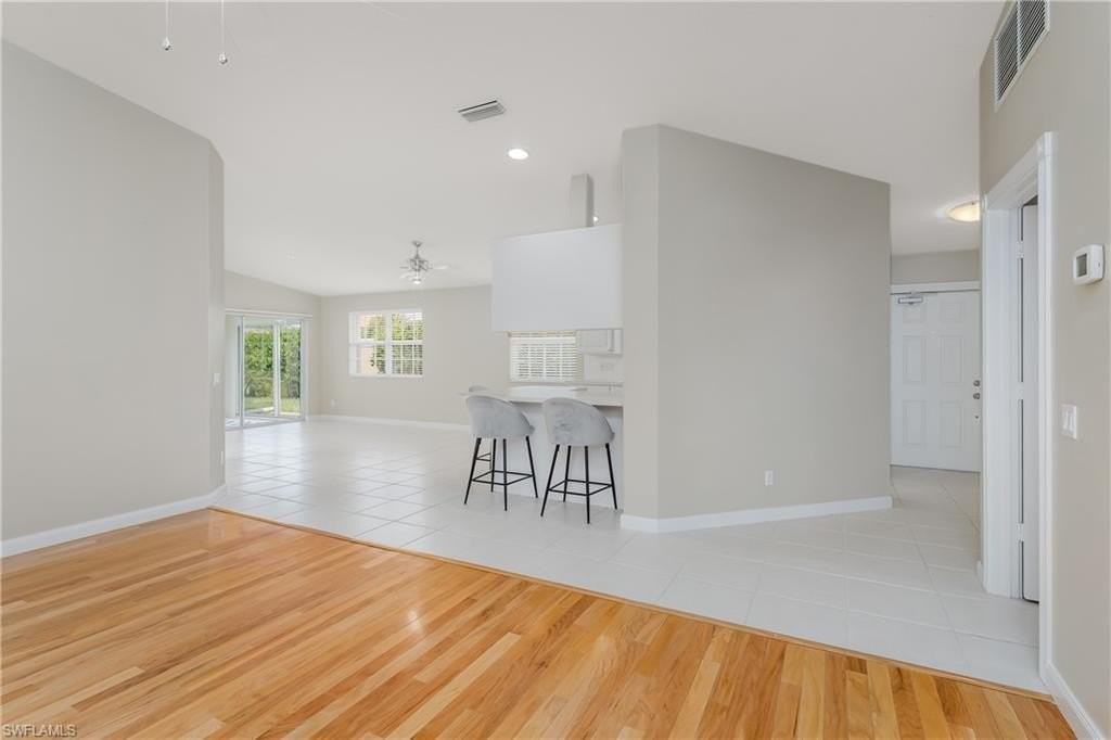 4949 Kingston Way - Photo 5 of 50