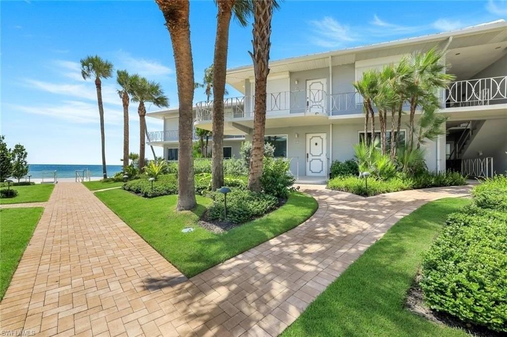 1851 Gulf Shore Blvd N #15