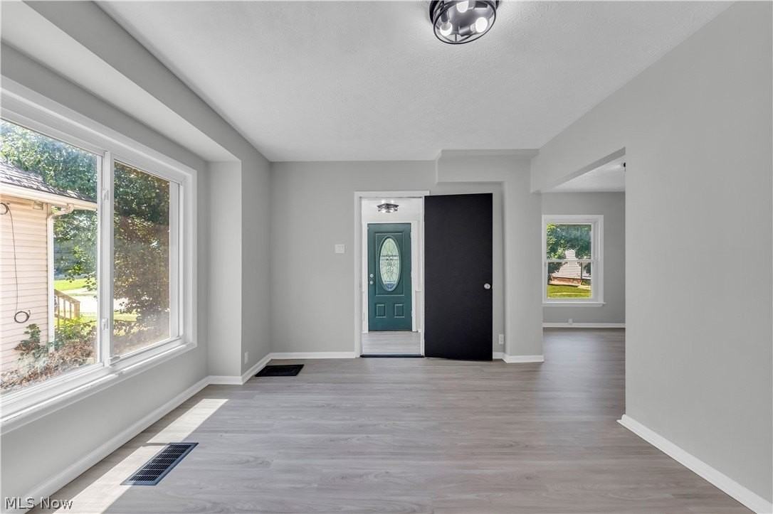 1227 E 170th St - Photo 4 of 21