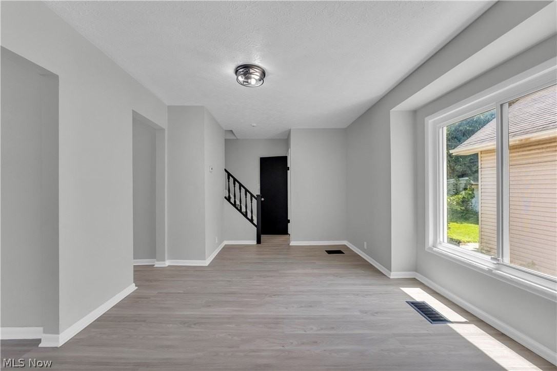 1227 E 170th St - Photo 5 of 21
