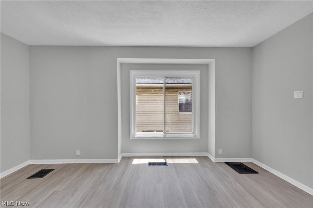 1227 E 170th St - Photo 7 of 21