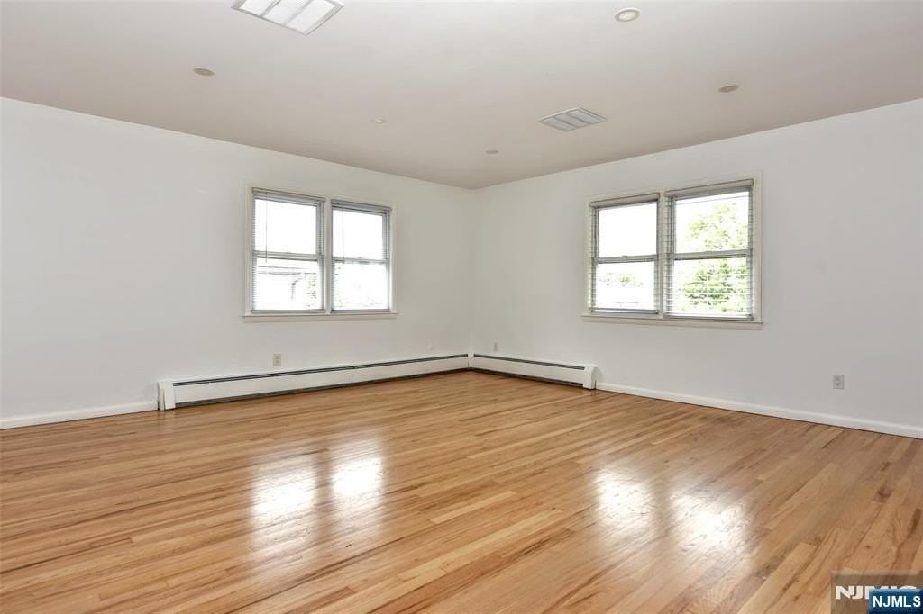 398 Mayer Ct #2 - Photo 5 of 24