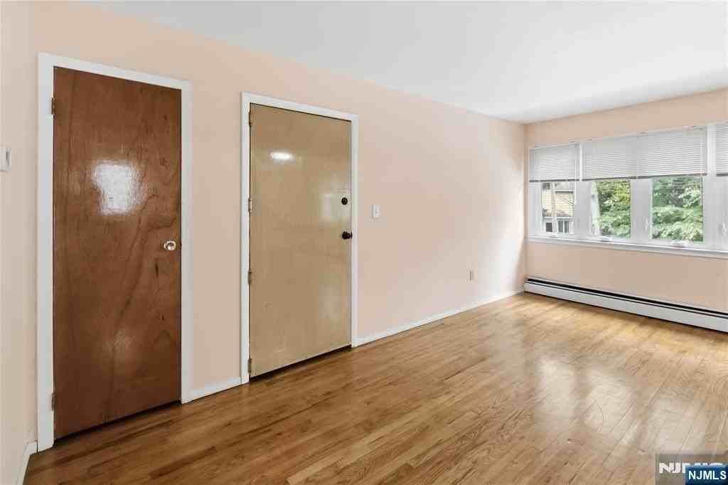 1120 Saint Louis Ave #1 - Photo 2 of 14