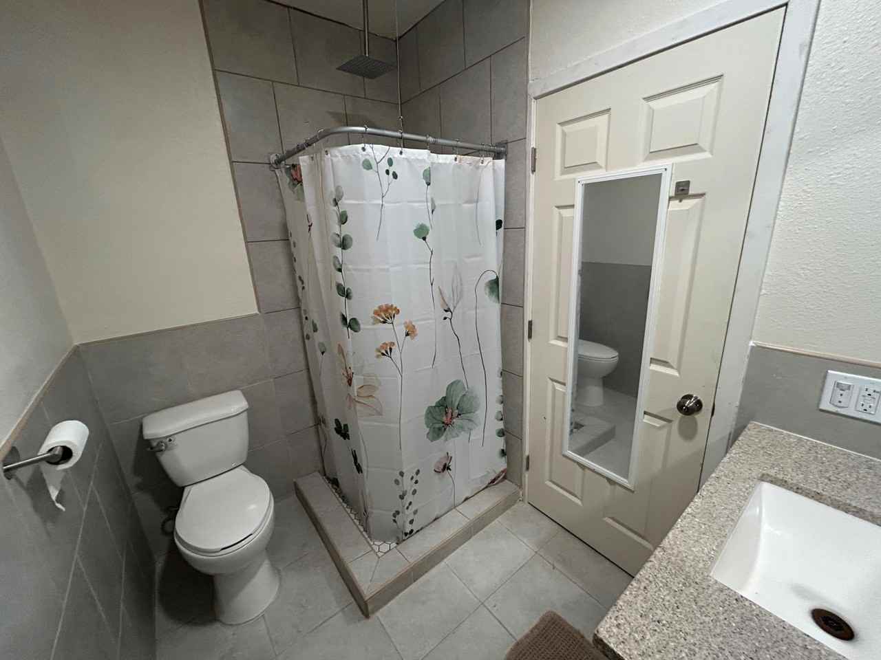W 54th St - Photo 2 of 9