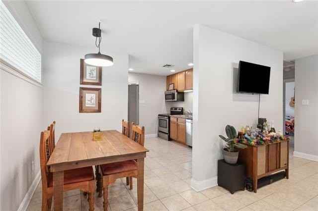 233 14th St - Photo 5 of 10