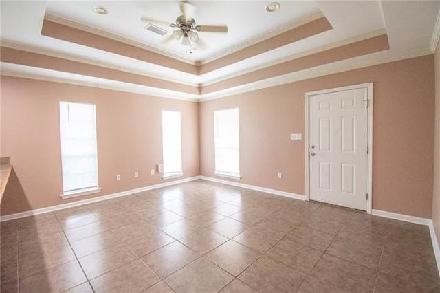 505 N Holly St - Photo 2 of 8