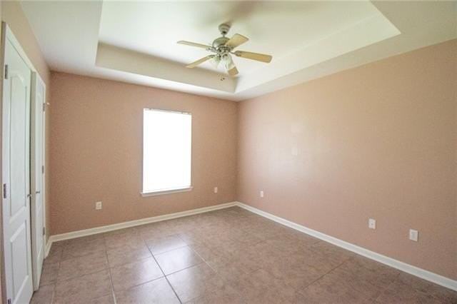 505 N Holly St - Photo 7 of 8
