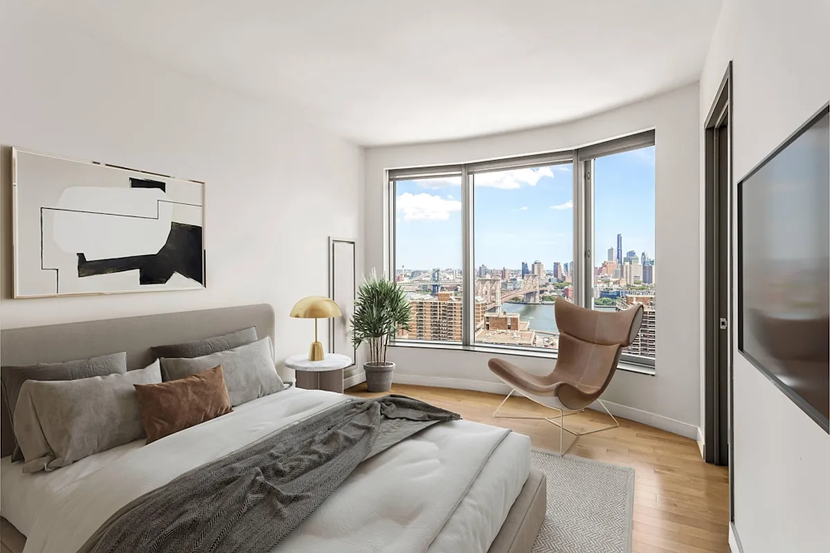 8 Spruce Street #32J - Photo 3 of 18