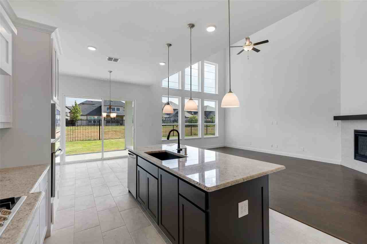 13056 Risen Star Rd - Photo 7 of 35