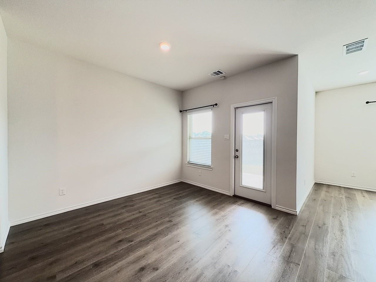 218 Alice Springs Ln - Photo 7 of 25