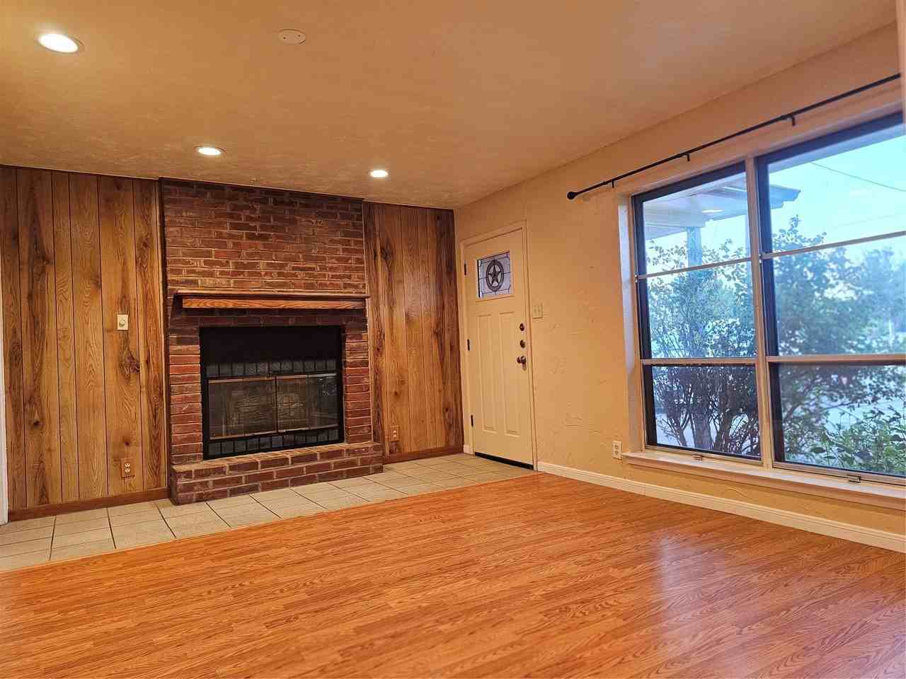 237 N Murphy Rd - Photo 4 of 31