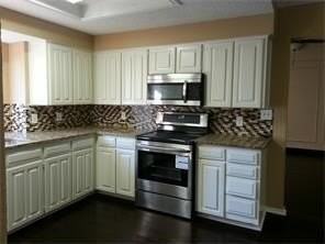 2507 Mardell Dr - Photo 4 of 12