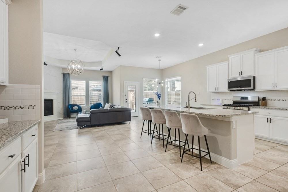 3913 Moorcroft Rd - Photo 4 of 27