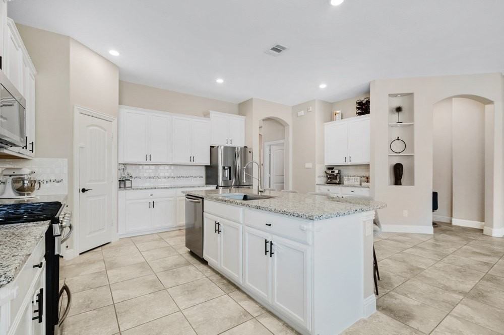 3913 Moorcroft Rd - Photo 5 of 27