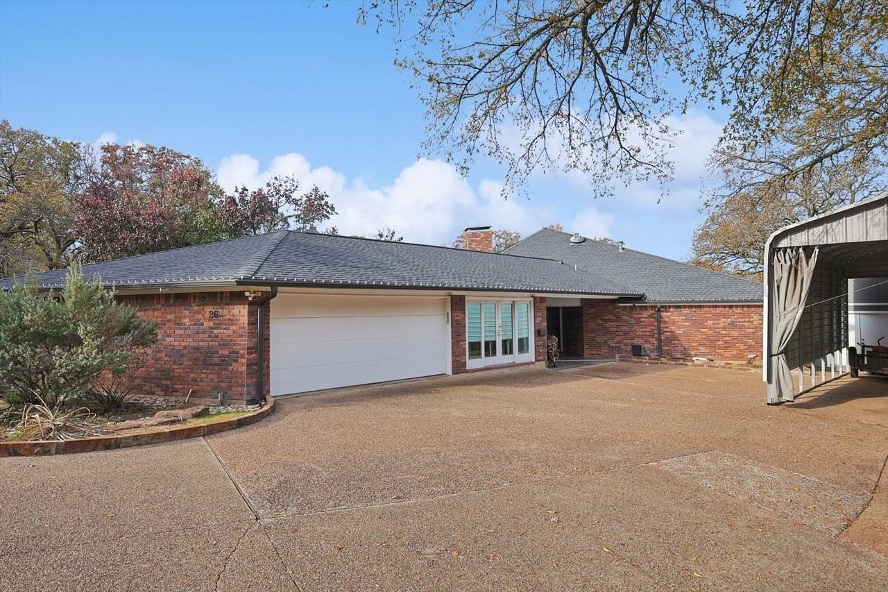 26 Horseshoe Dr - Photo 4 of 19