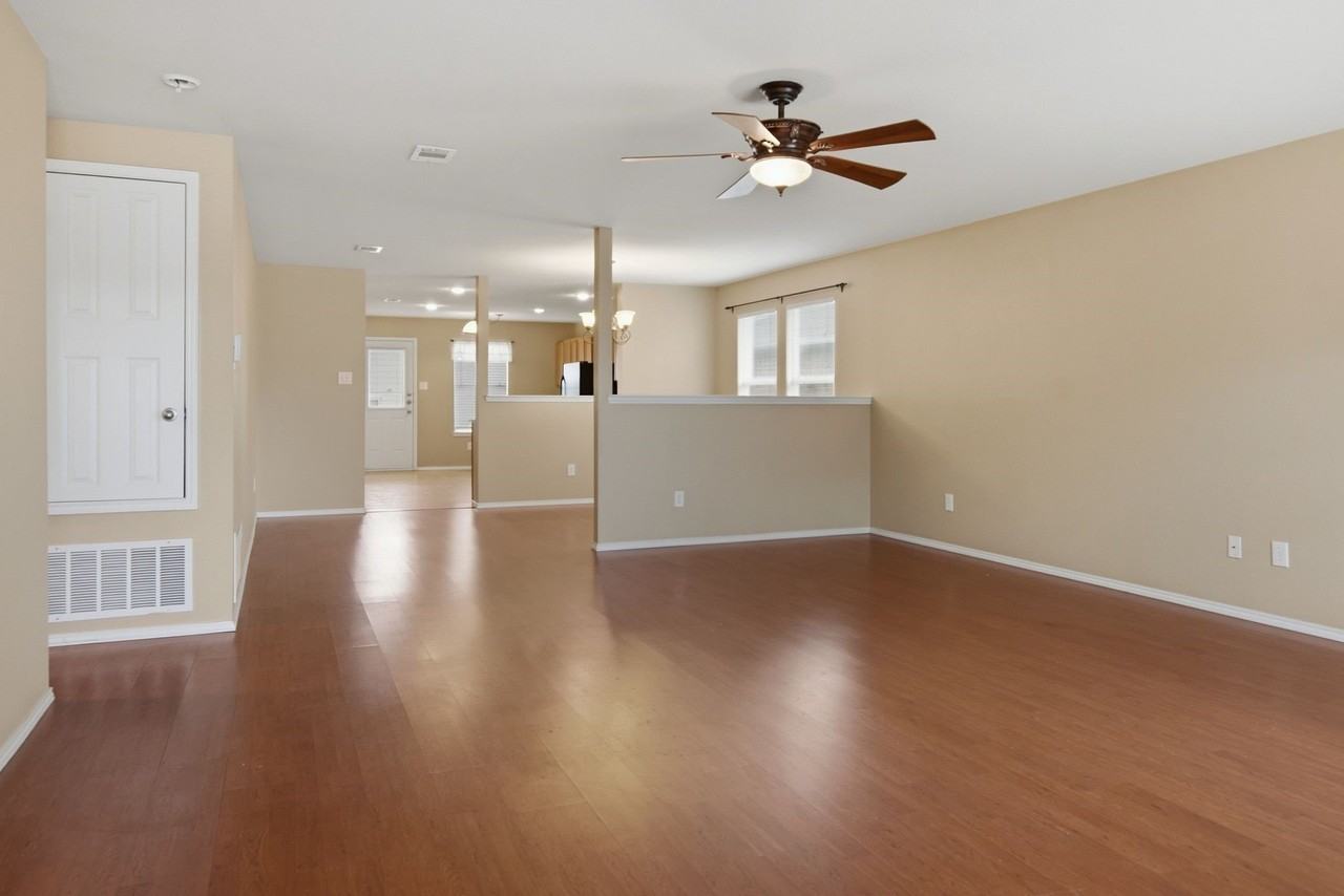12720 Foxpaw Trl - Photo 2 of 32