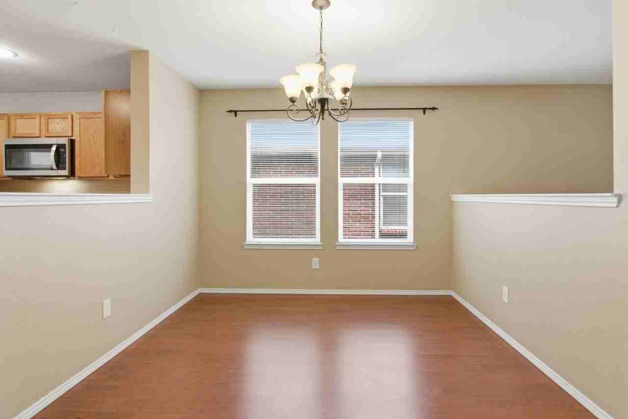 12720 Foxpaw Trl - Photo 7 of 32