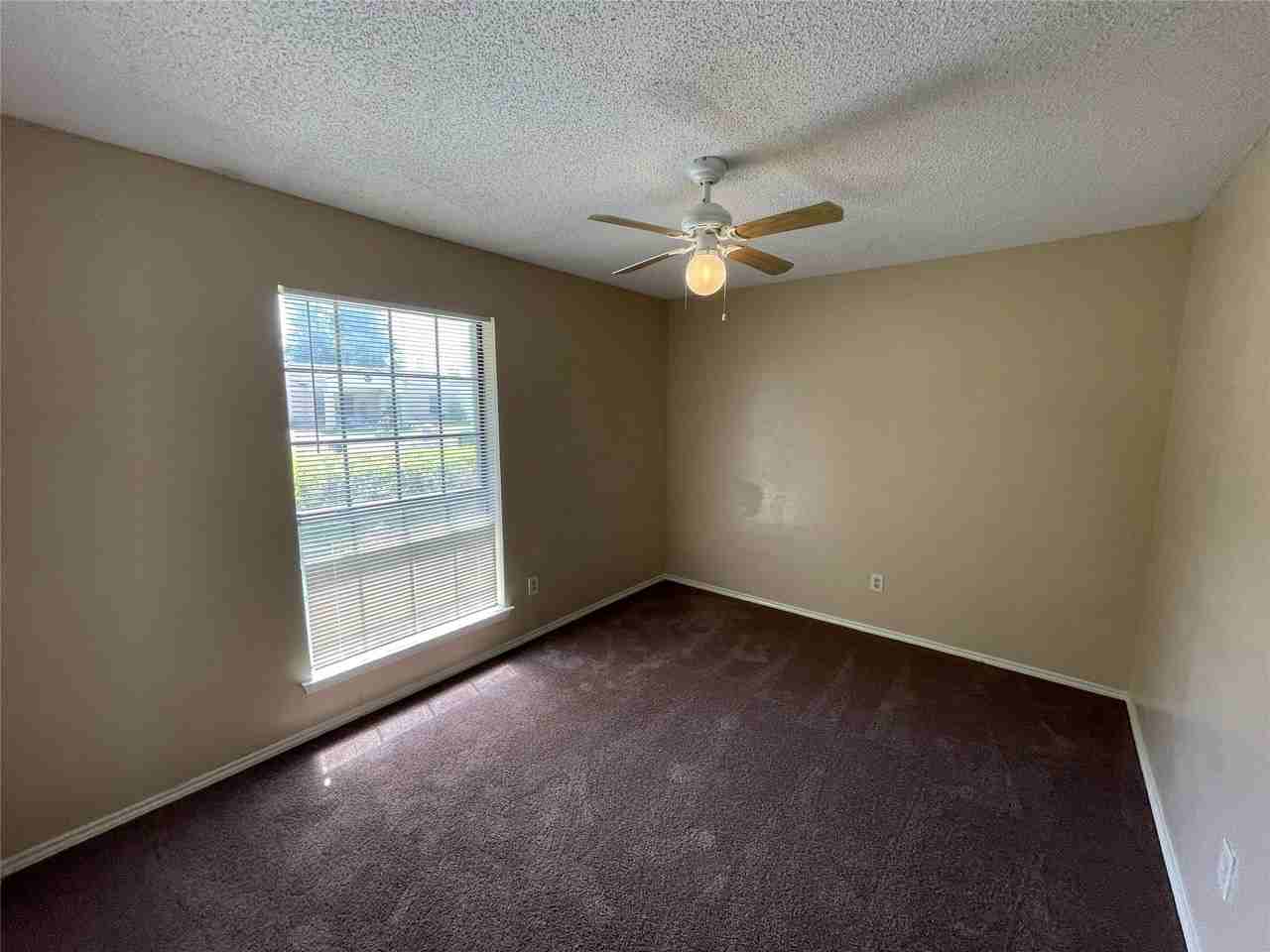 4705 Kristie Dr - Photo 6 of 9