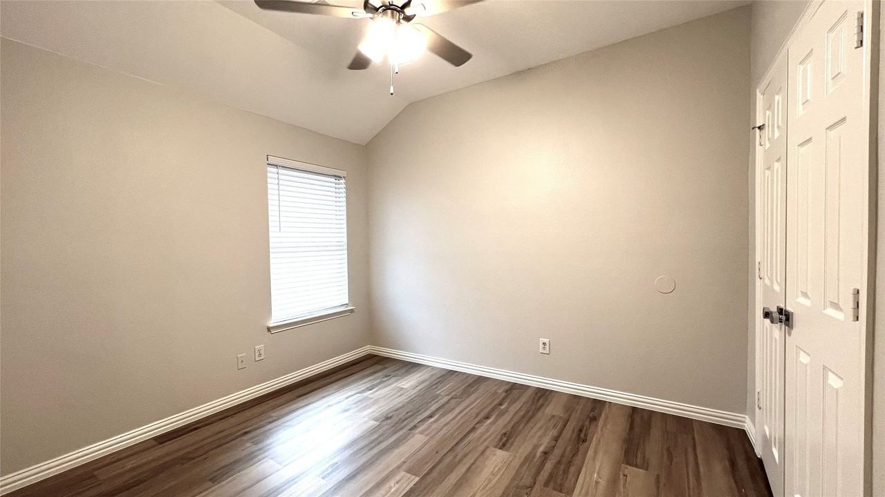 721 Cedar Cove Dr - Photo 7 of 22