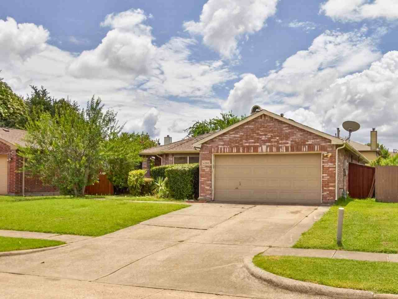 2805 Nandina St - Photo 3 of 26