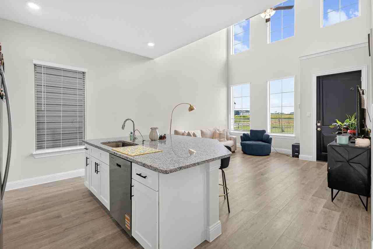 1536 Lake District Dr - Photo 6 of 21